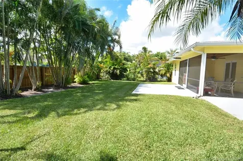 362 SW De Gouvea Terrace Port St Lucie FL 34984