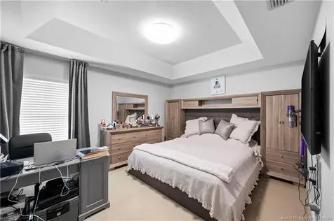 3785 SE Middle Street Stuart FL 34997