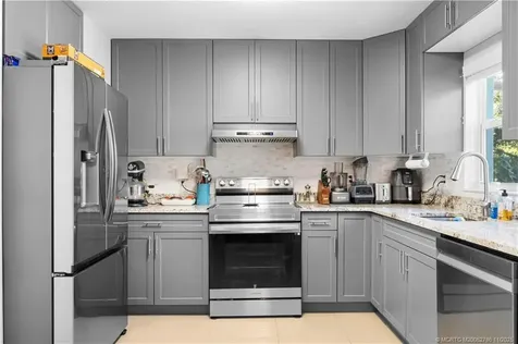 3785 SE Middle Street Stuart FL 34997