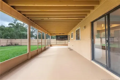 602 NW Archer Avenue Port St Lucie FL 34983