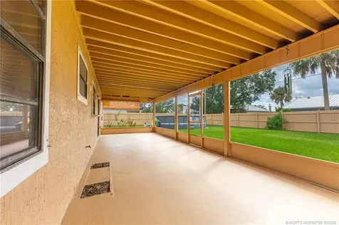 602 NW Archer Avenue Port St Lucie FL 34983