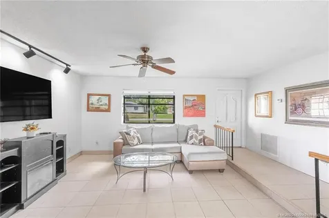 602 NW Archer Avenue Port St Lucie FL 34983