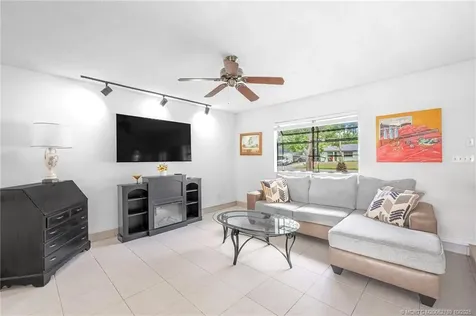 602 NW Archer Avenue Port St Lucie FL 34983