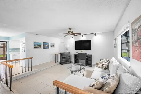 602 NW Archer Avenue Port St Lucie FL 34983