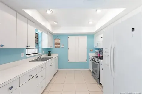 602 NW Archer Avenue Port St Lucie FL 34983