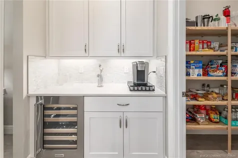 2505 NE Evinrude Circle Jensen Beach FL 34957