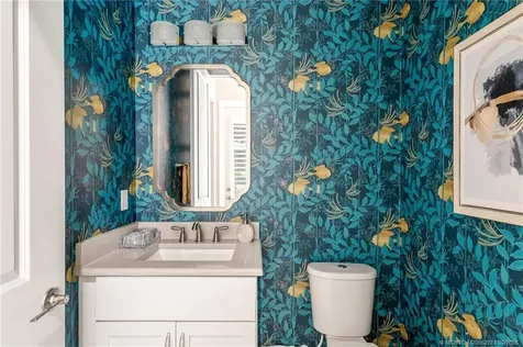 2505 NE Evinrude Circle Jensen Beach FL 34957