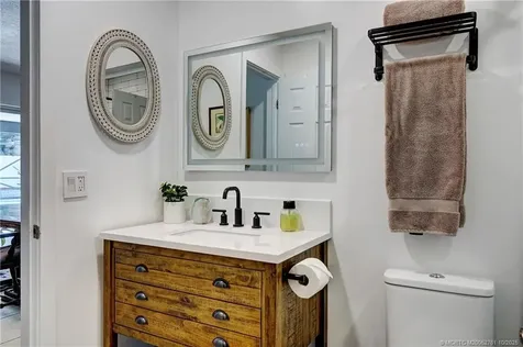 905 SE Flamingo Avenue Stuart FL 34996