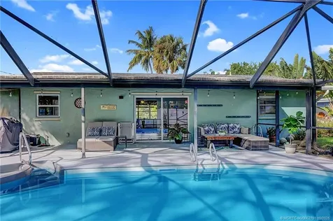 905 SE Flamingo Avenue Stuart FL 34996