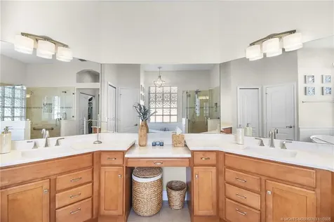 1792 NW Old Oak Terrace Jensen Beach FL 34957