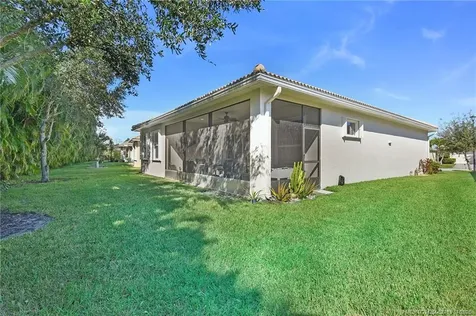 1792 NW Old Oak Terrace Jensen Beach FL 34957