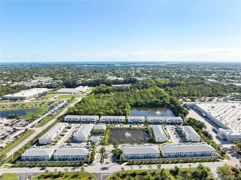 3939 SE Mentmore Lane Stuart FL 34997