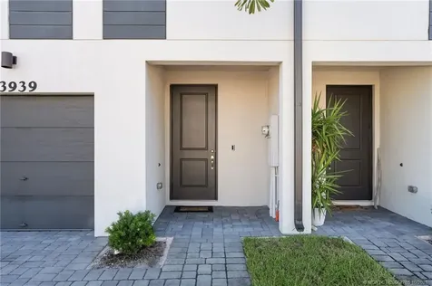 3939 SE Mentmore Lane Stuart FL 34997