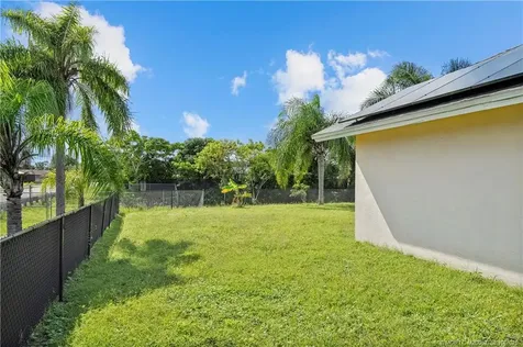 1798 SE Fallon Drive Port St Lucie FL 34983