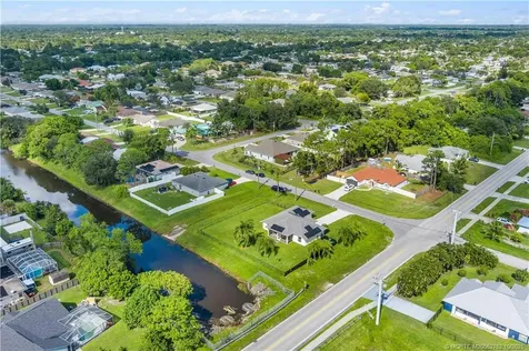 1798 SE Fallon Drive Port St Lucie FL 34983