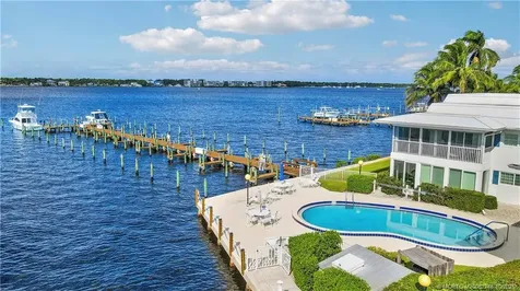 1866 SW Palm City Road Stuart FL 34994