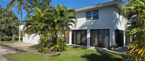 5267 NE Shore Village Terrace Stuart FL 34996
