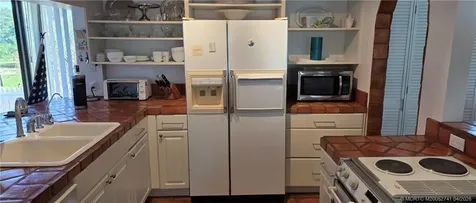 5267 NE Shore Village Terrace Stuart FL 34996