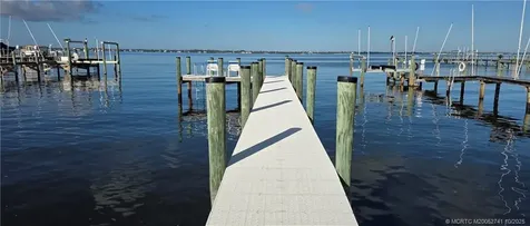 5267 NE Shore Village Terrace Stuart FL 34996