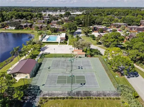 6466 SE Windsong Lane Stuart FL 34997