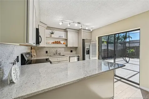 6466 SE Windsong Lane Stuart FL 34997