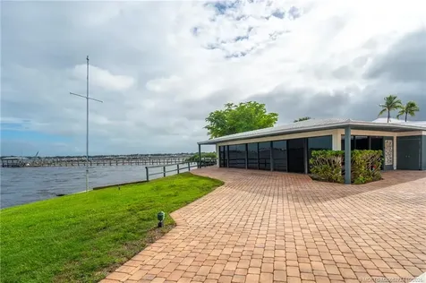 175 SE Saint Lucie Boulevard Stuart FL 34996