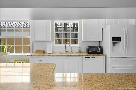 8438 SE Retreat Drive Hobe Sound FL 33455