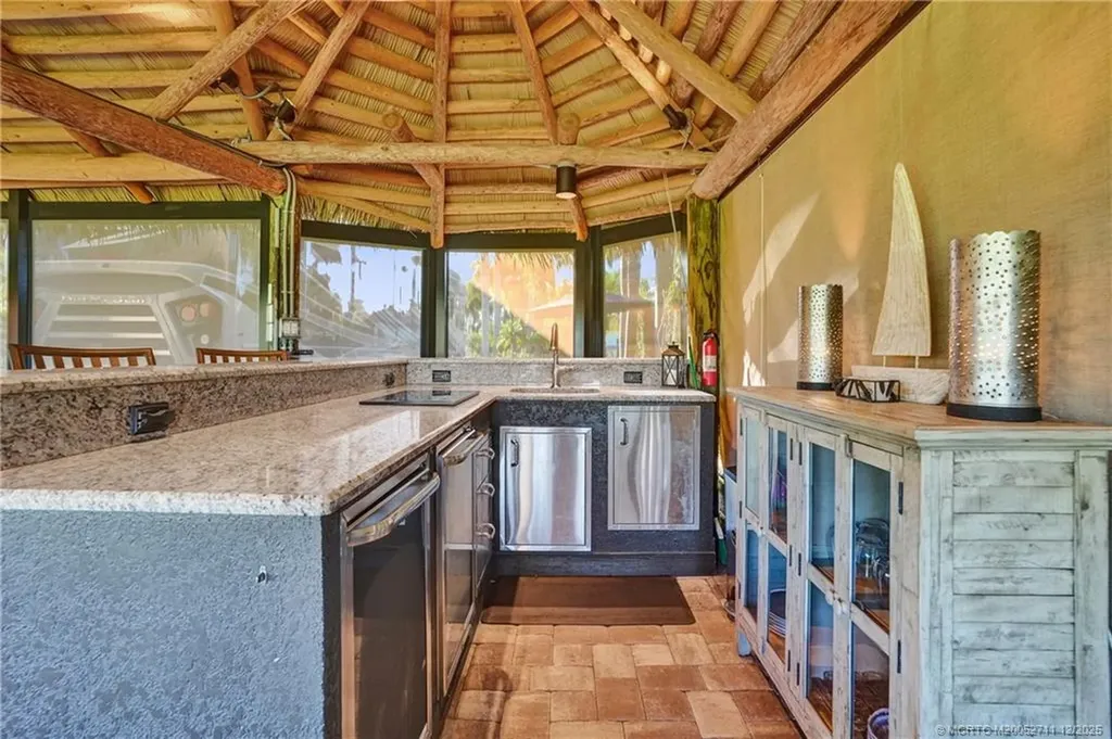 450 NW Sandtrap Lane Port St Lucie FL 34986