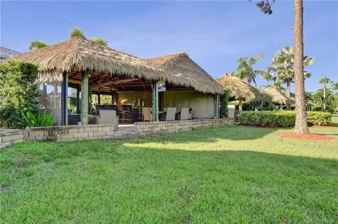 450 NW Sandtrap Lane Port St Lucie FL 34986