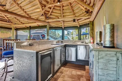 450 NW Sandtrap Lane Port St Lucie FL 34986