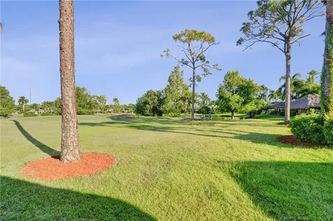 450 NW Sandtrap Lane Port St Lucie FL 34986