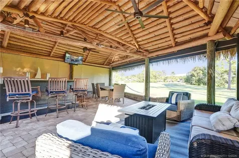 450 NW Sandtrap Lane Port St Lucie FL 34986