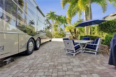 450 NW Sandtrap Lane Port St Lucie FL 34986