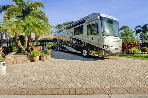450 NW Sandtrap Lane Port St Lucie FL 34986