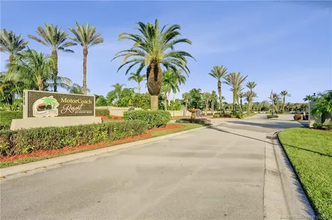 450 NW Sandtrap Lane Port St Lucie FL 34986