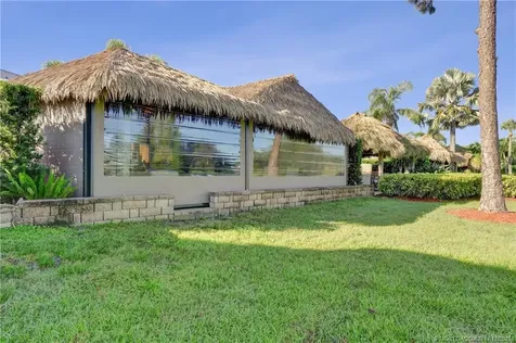 450 NW Sandtrap Lane Port St Lucie FL 34986