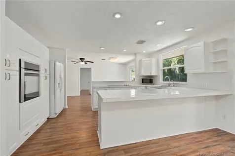 5801 SE Cable Drive Stuart FL 34997