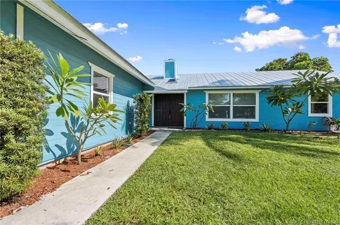 5801 SE Cable Drive Stuart FL 34997