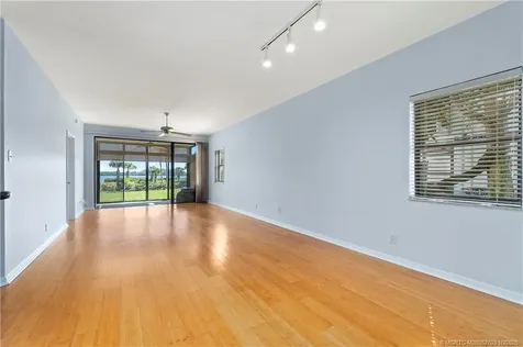 6122 SE Landing Way Stuart FL 34997