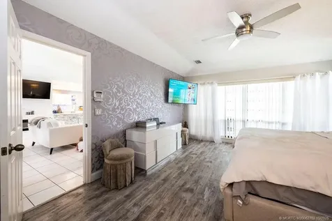 1998 NE San Carlos Calle Street Jensen Beach FL 34957