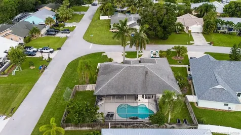 1998 NE San Carlos Calle Street Jensen Beach FL 34957