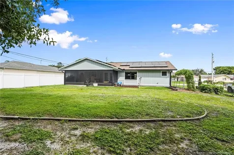 452 SW Todd Avenue Port St Lucie FL 34983