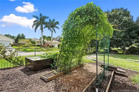 452 SW Todd Avenue Port St Lucie FL 34983