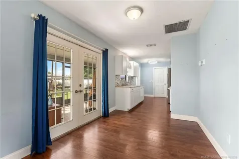 452 SW Todd Avenue Port St Lucie FL 34983