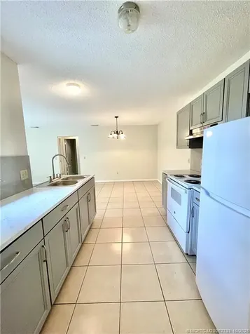 402 S 14th Street Fort Pierce FL 34950