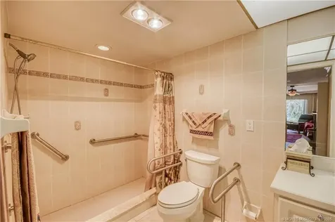 8629 SE Duncan Street Hobe Sound FL 33455