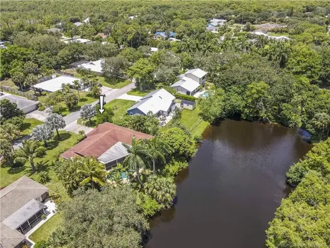 8629 SE Duncan Street Hobe Sound FL 33455