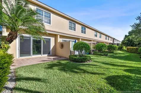 692 SW Glen Crest Way Stuart FL 34997