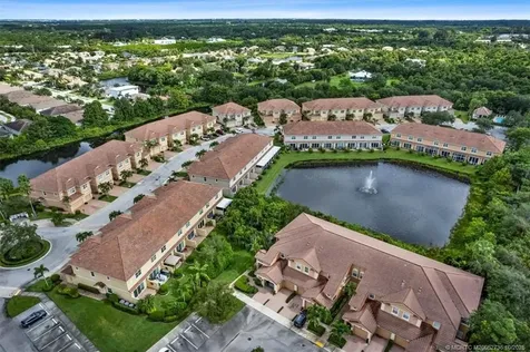 692 SW Glen Crest Way Stuart FL 34997