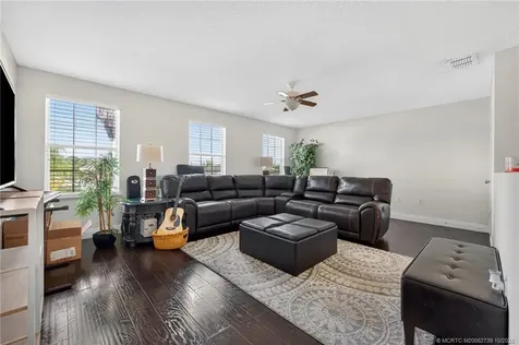 5121 NW Wisk Fern Circle Port St Lucie FL 34986